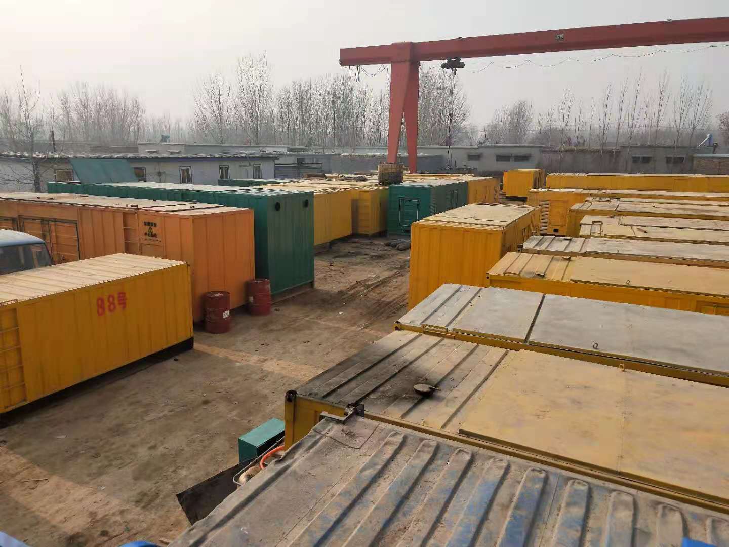 兰山租赁发电机-灰尘、风沙对柴油发电机组造成哪些不良影响？