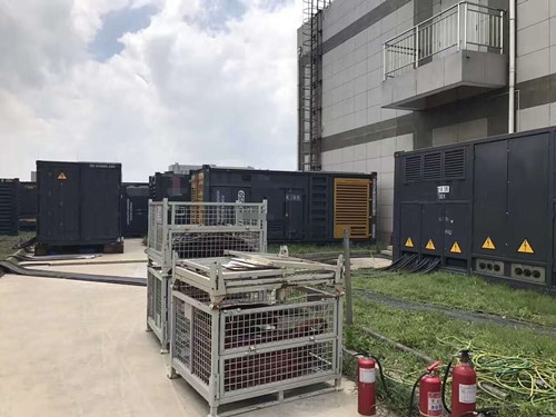 兰山除了定期检查，还有哪些方法可以及时发现接触式转速表探头的磨损？